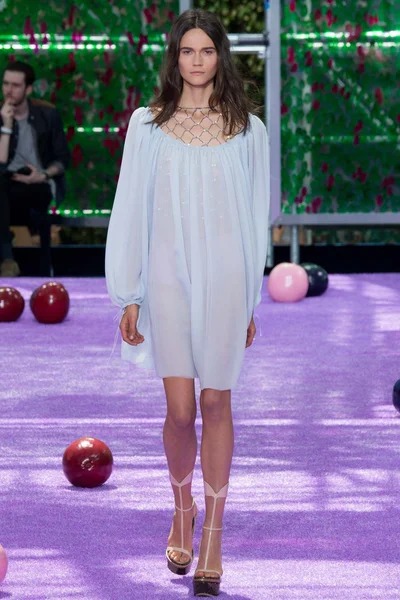 Look 52